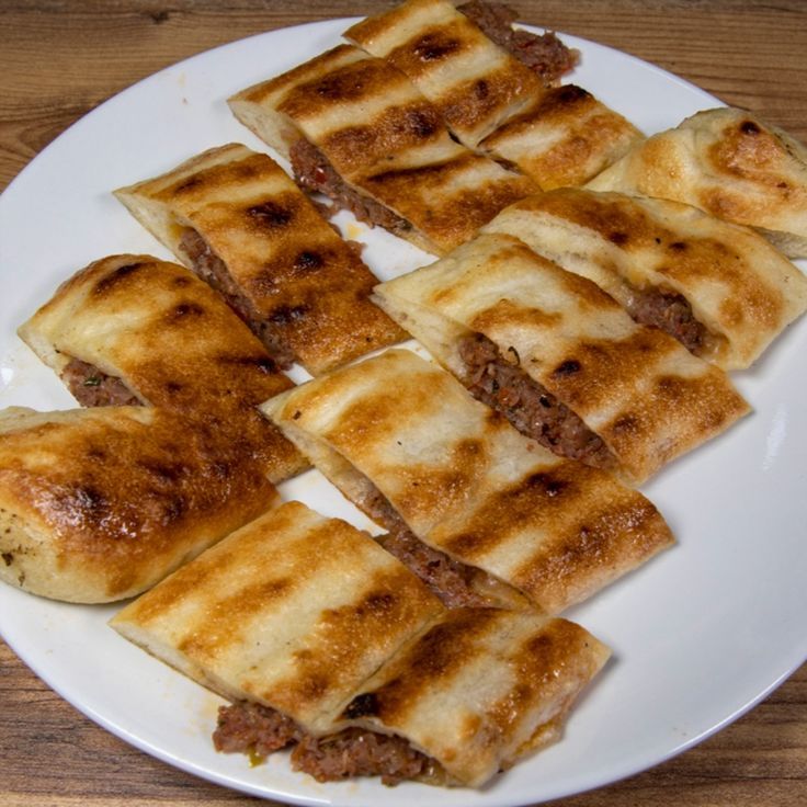 Kıymalı Kır Pidesi